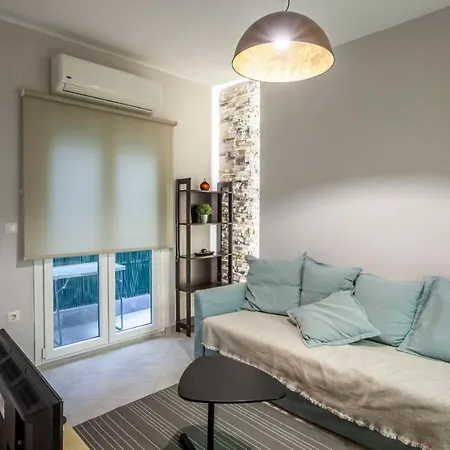 Be Queen-your Urban Apartment Thessaloniki
